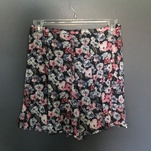 NWT HOLLISTER SKIRT